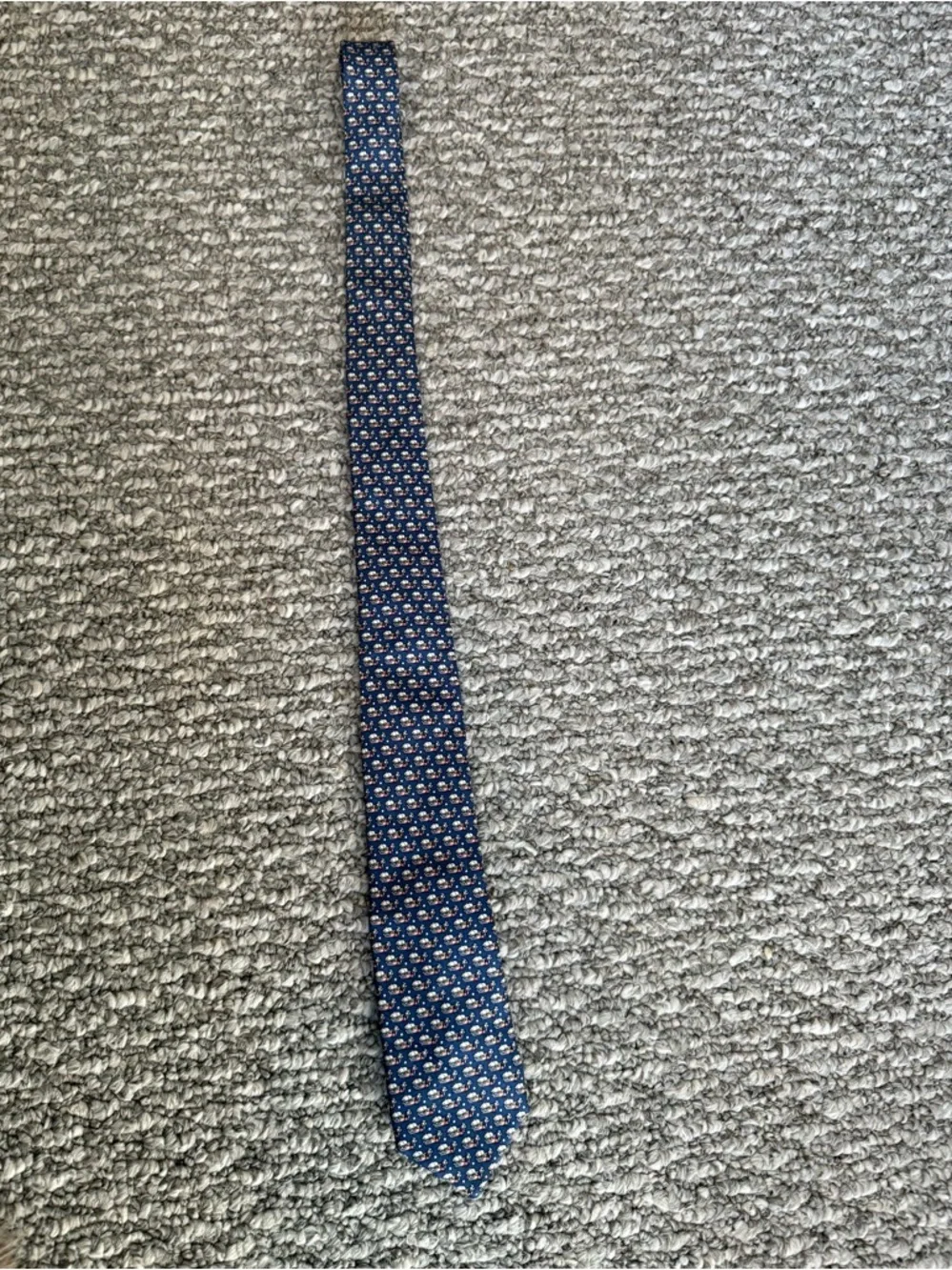 Vineyard Vines Navy Tie with Pink Whale Pattern